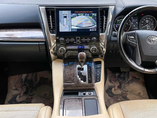 Used Toyota Vellfire VIP – Executive Lounge Hybrid (Electric + Petrol) Automatic in Mumbai