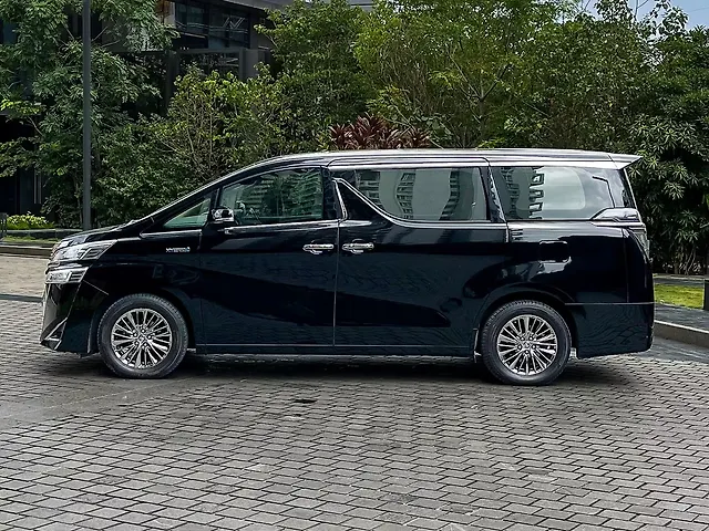 Used Toyota Vellfire VIP – Executive Lounge Hybrid (Electric + Petrol) Automatic in Mumbai