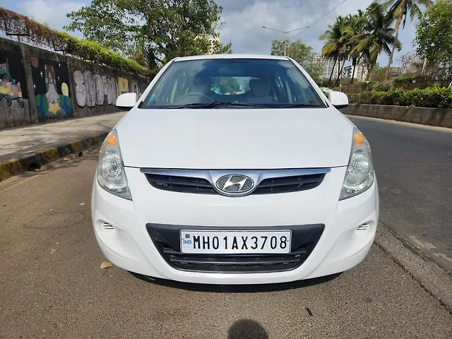 Used 2011 Hyundai i20 in Mumbai