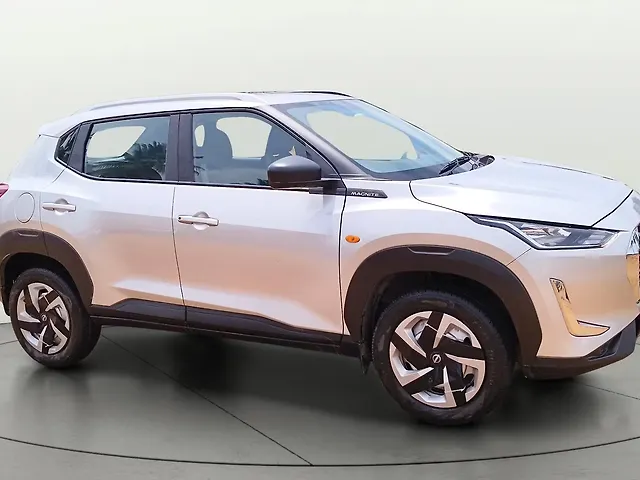 Used 2024 Nissan Magnite in Bangalore