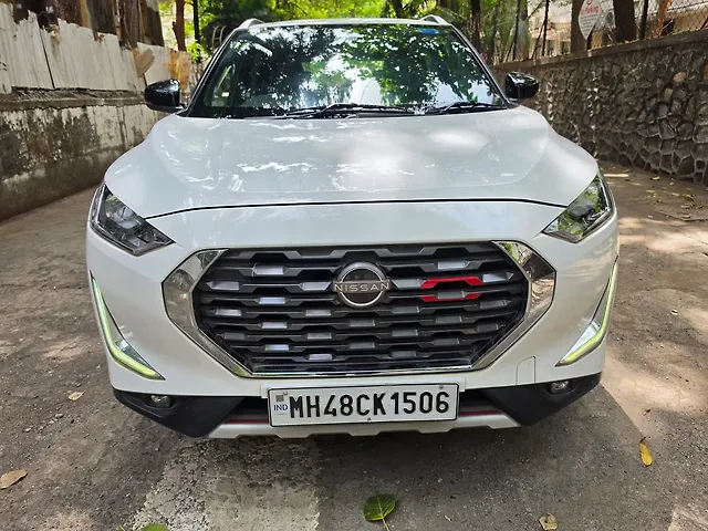 Used 2022 Nissan Magnite in Mumbai