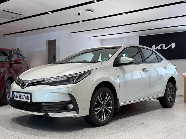 Used 2017 Toyota Corolla Altis in Mumbai