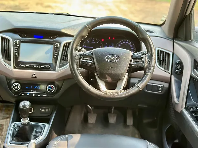 Used Hyundai Creta [2017-2018] SX Plus 1.6 CRDI Dual Tone in Ahmedabad