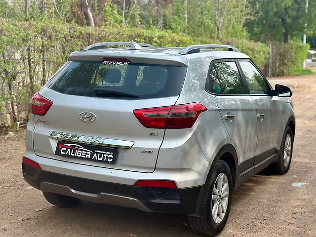 Used Hyundai Creta [2017-2018] SX Plus 1.6 CRDI Dual Tone in Ahmedabad