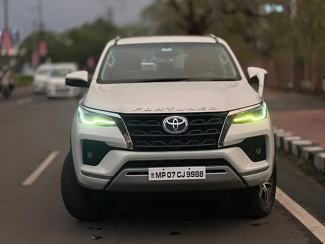 Used Toyota Fortuner 4x2 2WD Diesel 2.8L Turbo Automatic in Bhopal Used Toyota Fortuner 4x2 2WD Diesel 2.8L Turbo Automatic in Bhopal