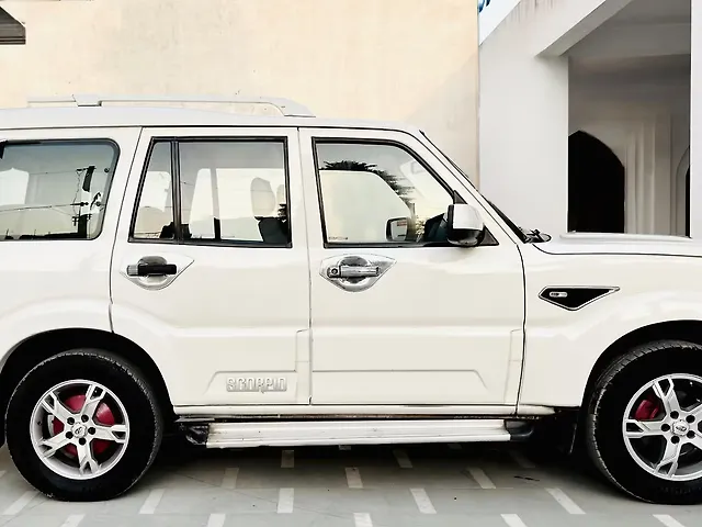 Used Mahindra Scorpio 2021 S5 2WD 7 STR in Agra