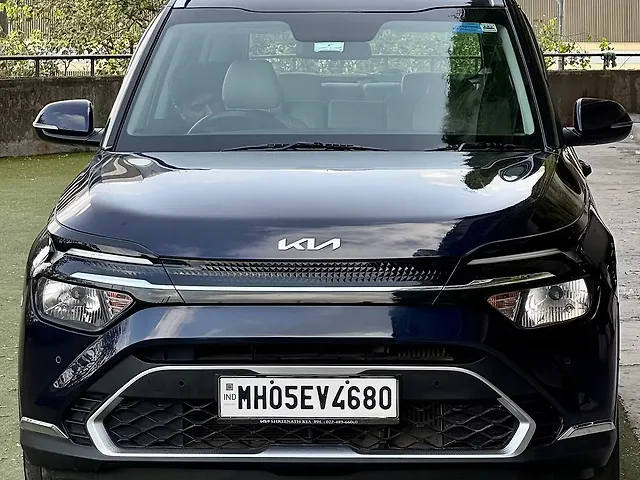 Used 2022 Kia Carens in Mumbai