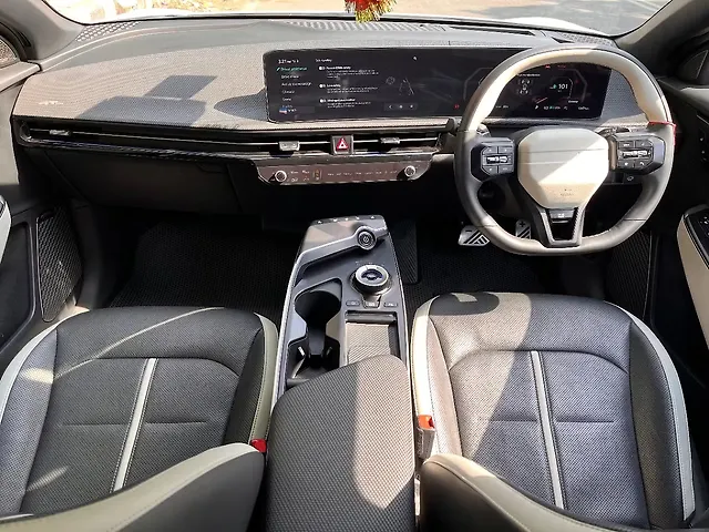 2025 Kia EV6 - Photo 3