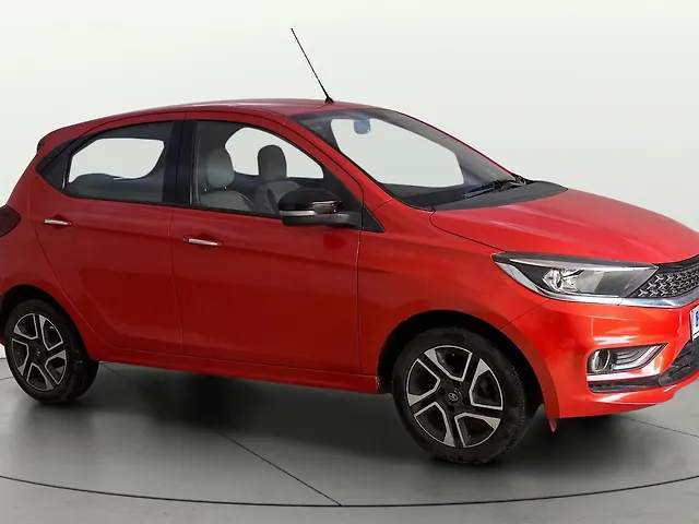 Used 2022 Tata Tiago in Thane
