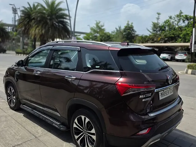 Used MG Hector Plus [2020-2023] Sharp 1.5 Petrol Turbo Hybrid MT 6-STR in Thane