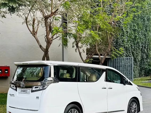 Used Toyota Vellfire VIP – Executive Lounge Hybrid (Electric + Petrol) Automatic in Mumbai Used Toyota Vellfire VIP – Executive Lounge Hybrid (Electric + Petrol) Automatic in Mumbai