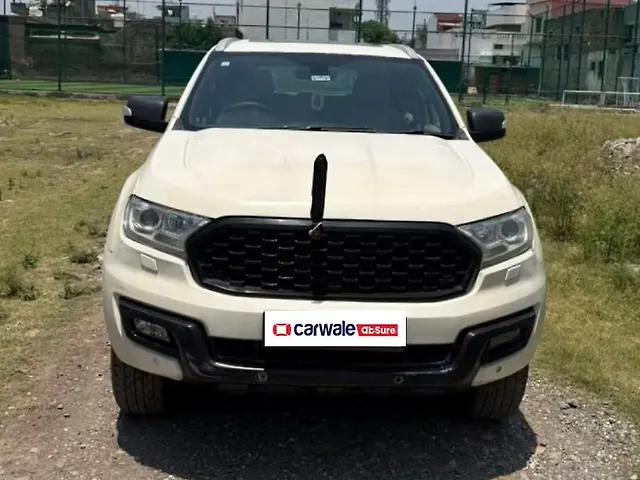 Used 2016 Ford Endeavour in Dehradun