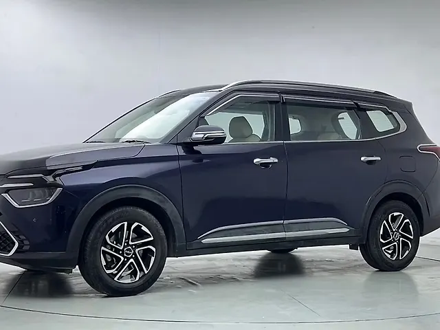 Used 2022 Kia Carens in Delhi