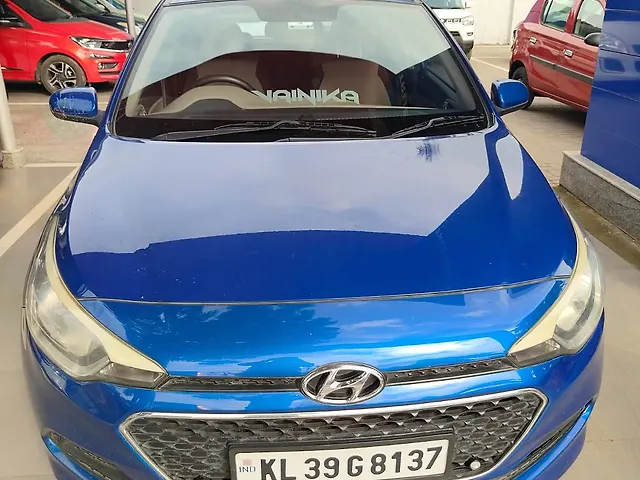 Used 2014 Hyundai i20 in Thrissur
