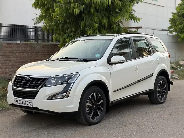 Used Mahindra XUV500 W11 Opt AT in Chandigarh Used Mahindra XUV500 W11 Opt AT in Chandigarh