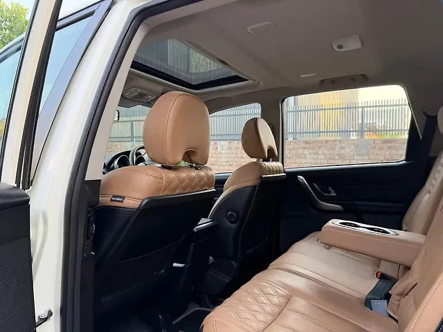 Used Mahindra XUV500 W11 Opt AT in Chandigarh Used Mahindra XUV500 W11 Opt AT in Chandigarh