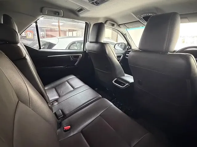 Used Toyota Fortuner [2016-2021] 2.8 4x2 AT [2016-2020] in Chandigarh