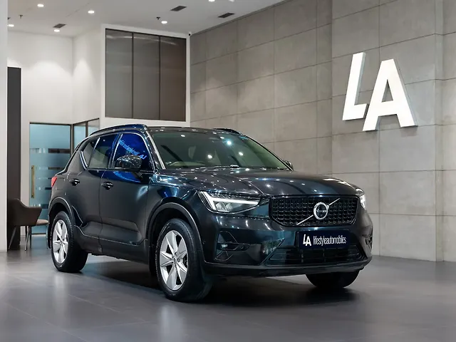 Used 2023 Volvo XC40 in Kolkata