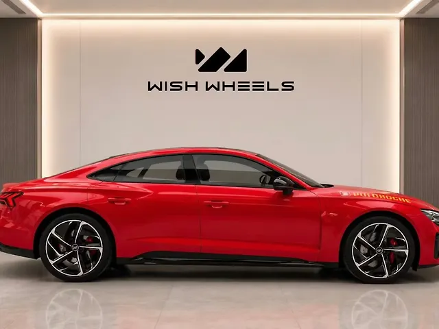 2021 Audi e-tron GT - Photo 2
