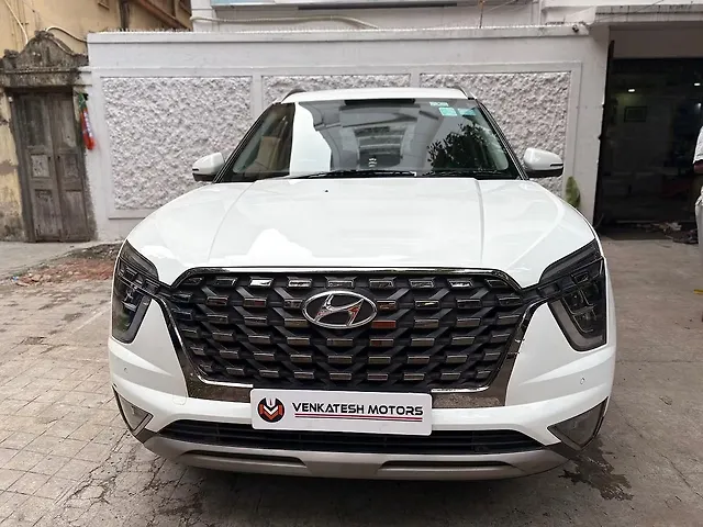 Used 2023 Hyundai Alcazar in Kolkata