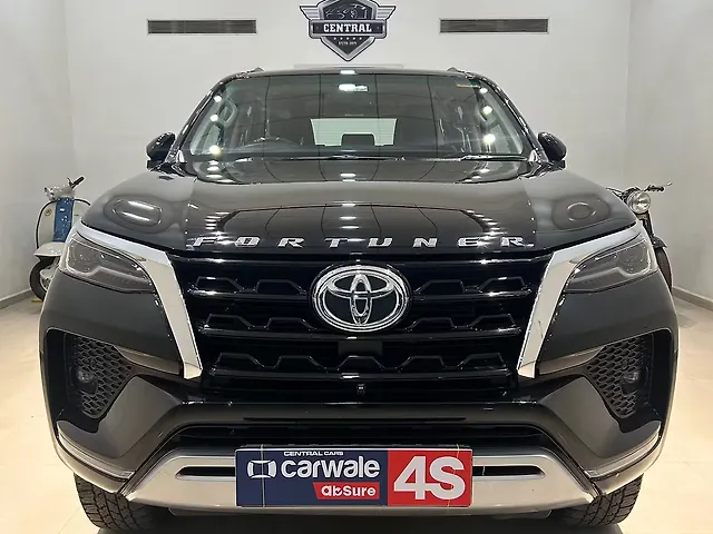 Used 2025 Toyota Fortuner in Kolhapur