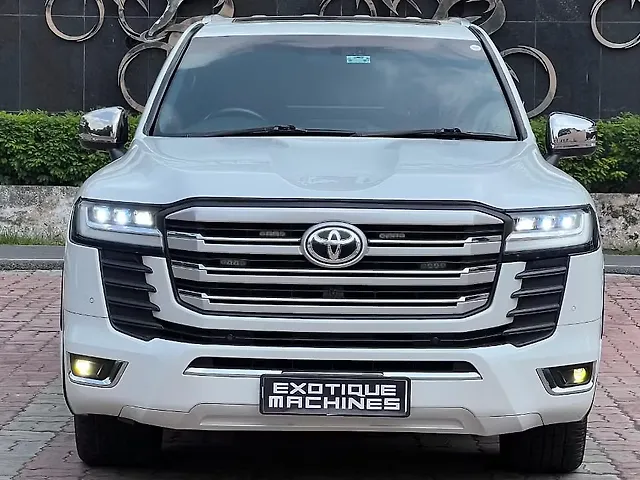 Used 2014 Toyota Land Cruiser in Lucknow Used 2014 Toyota Land Cruiser in Lucknow