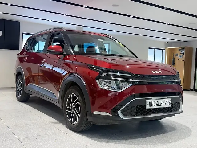 Used 2022 Kia Carens in Mumbai