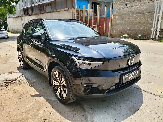 2023 Volvo EX40 - Photo 2