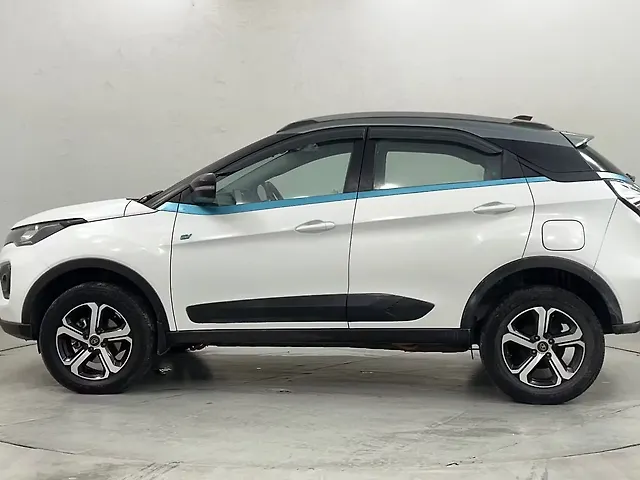 2022 Tata Nexon EV - Photo 2
