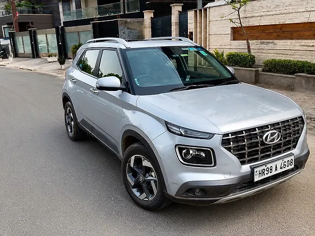 Used 2021 Hyundai Venue in Delhi