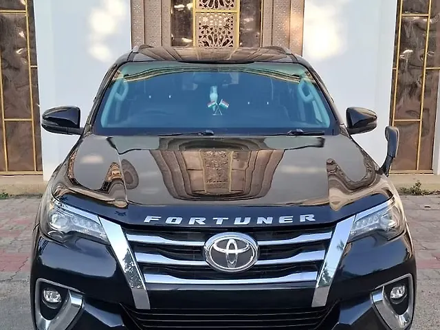 Used Toyota Fortuner [2016-2021] 2.8 4x2 MT in Lucknow