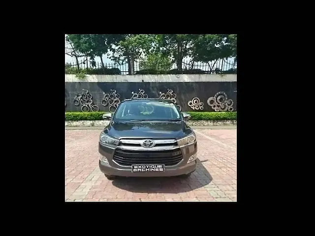 Used 2016 Toyota Innova Crysta in Lucknow