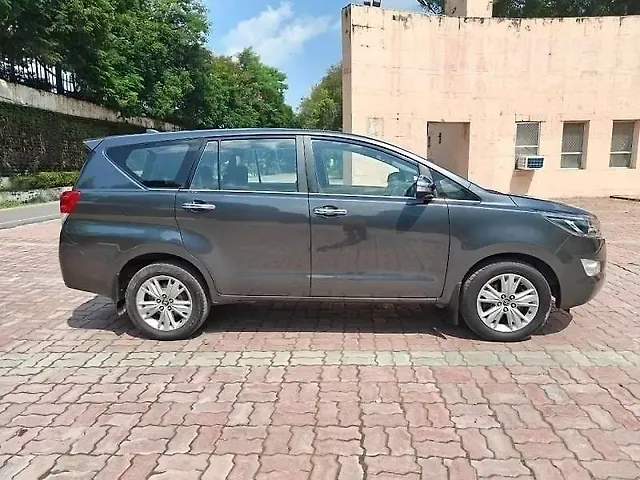 Used Toyota Innova Crysta [2016-2020] 2.4 Z 7 STR in Lucknow