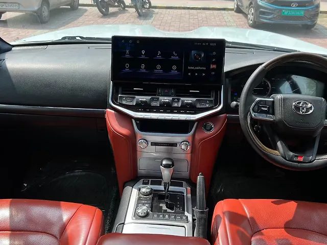 Used Toyota Land Cruiser [2011-2015] LC 200 VX in Lucknow