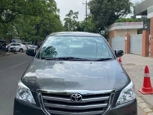 Used Toyota Innova [2013-2014] 2.5 VX 7 STR BS-III in Chandigarh