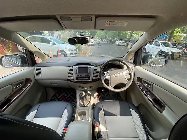 Used Toyota Innova [2013-2014] 2.5 VX 7 STR BS-III in Chandigarh