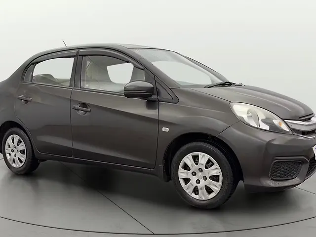 Used 2016 Honda Amaze in Delhi