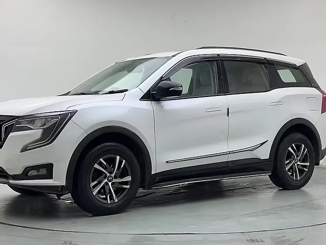 Used 2022 Mahindra XUV700 in Delhi