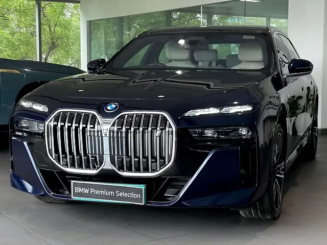 2024 BMW i7 - Photo 3