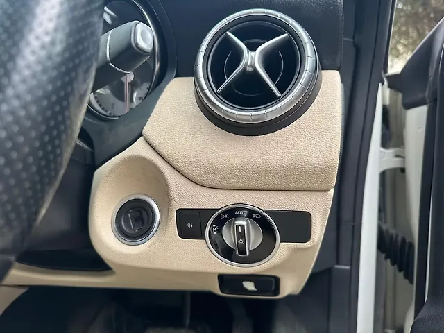 Used Mercedes-Benz CLA [2015-2016] 200 Petrol Sport  (CBU) in Delhi