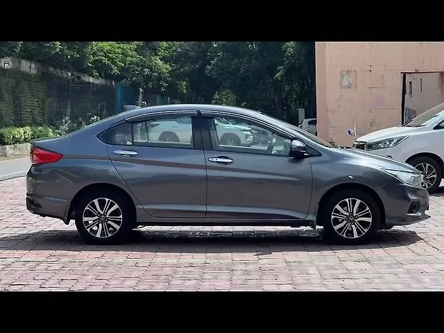 Used Honda City 4th Generation VX Petrol [2017-2019] in Lucknow