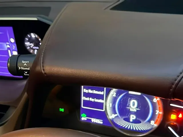 Used Lexus Old Generation ES 2018 300h Luxury in Ludhiana