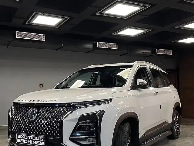 Used MG Hector Plus [2023-2025] Sharp Pro 2.0 Turbo Diesel 6 STR in Lucknow
