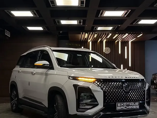 Used MG Hector Plus [2023-2025] Sharp Pro 2.0 Turbo Diesel 6 STR in Lucknow