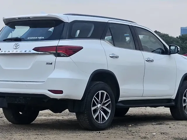 Used Toyota Fortuner [2012-2016] 3.0 4x4 AT in Ahmedabad