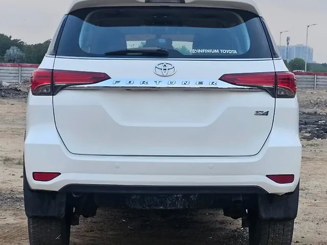 Used Toyota Fortuner [2012-2016] 3.0 4x4 AT in Ahmedabad