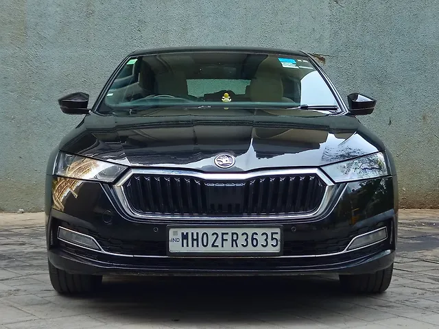 Used 2022 Skoda Octavia in Mumbai