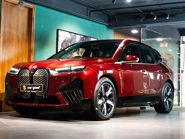 2023 BMW iX - Photo 2