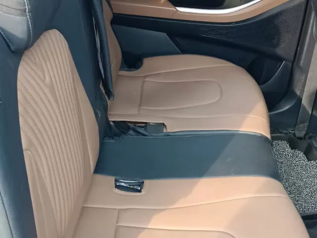 Used Hyundai Alcazar Platinum Diesel 1.5L Turbo 6 Speed Manual 7 STR in Lucknow Used Hyundai Alcazar Platinum Diesel 1.5L Turbo 6 Speed Manual 7 STR in Lucknow