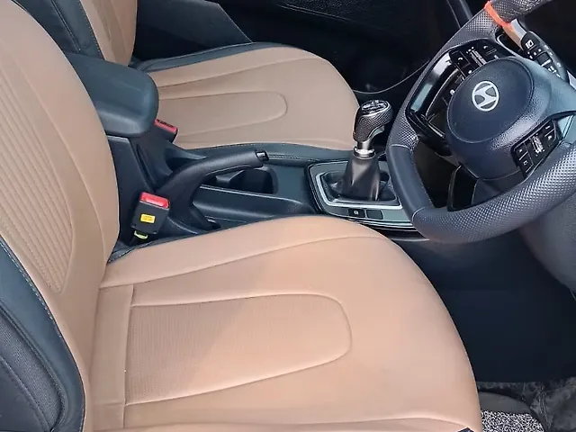Used Hyundai Alcazar Platinum Diesel 1.5L Turbo 6 Speed Manual 7 STR in Lucknow Used Hyundai Alcazar Platinum Diesel 1.5L Turbo 6 Speed Manual 7 STR in Lucknow